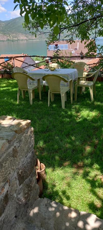Roleo Guest House Lin Exterior photo